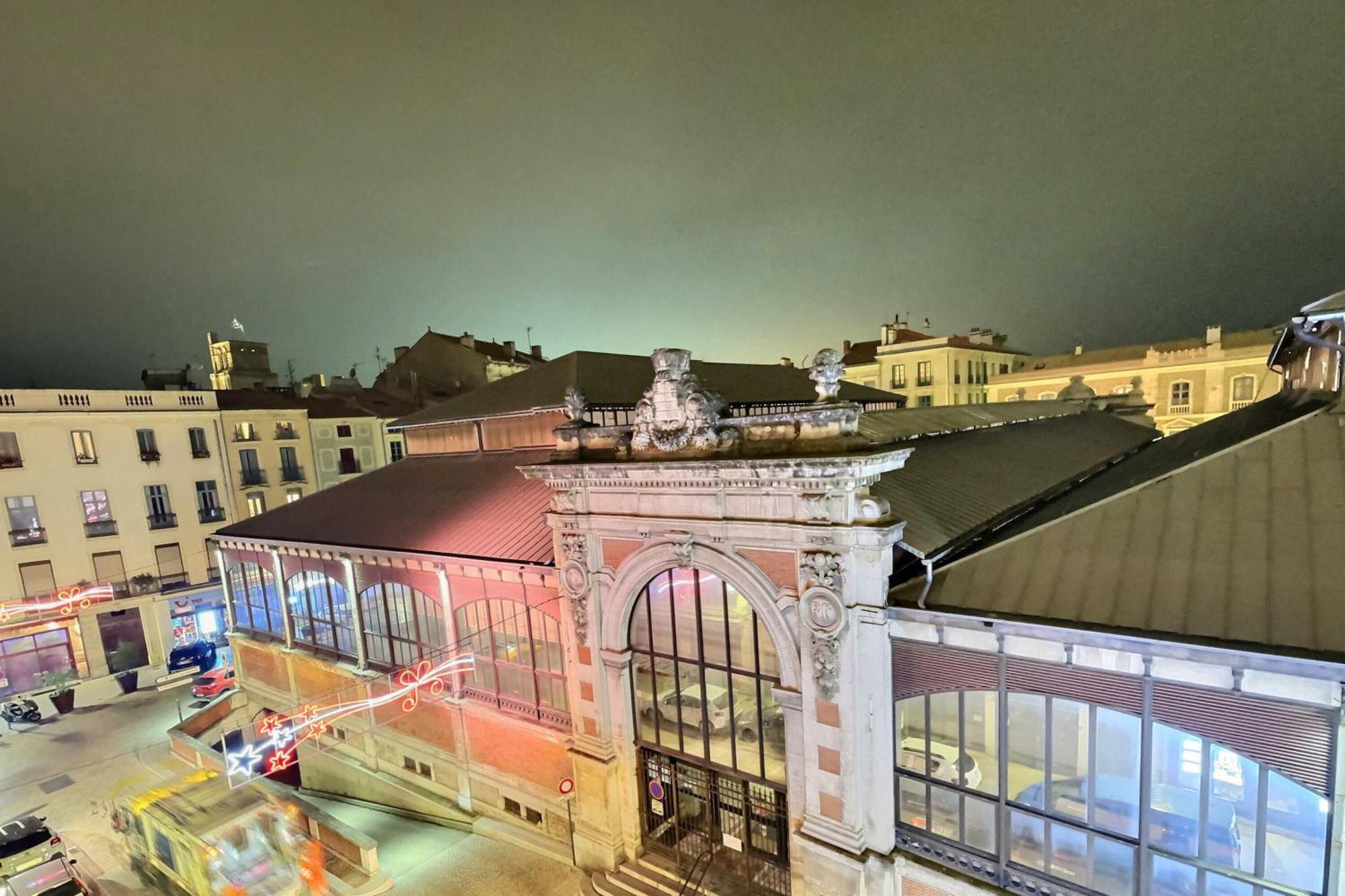 De Charme Avec Balcon Au Pied Des Commerces *